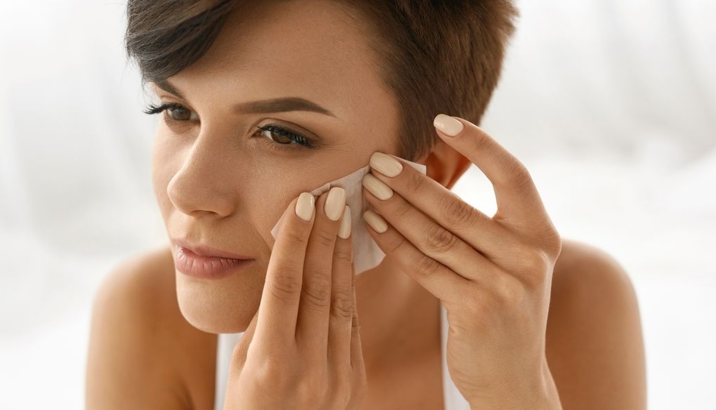 Top 5 Best Face Regimen for Oily Skin 2020